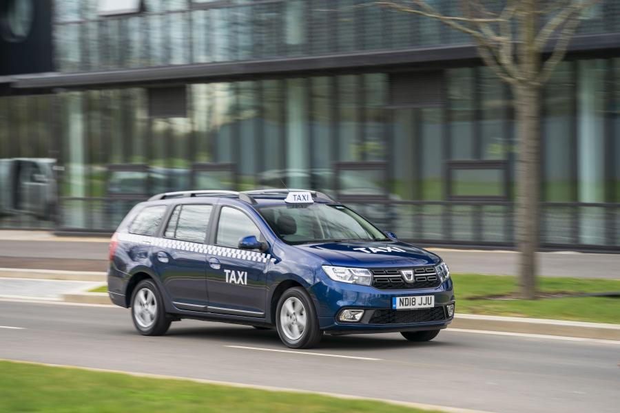  Dacia Logan MCV Taxi 2019 года  (UK) (фото 4 из 8)